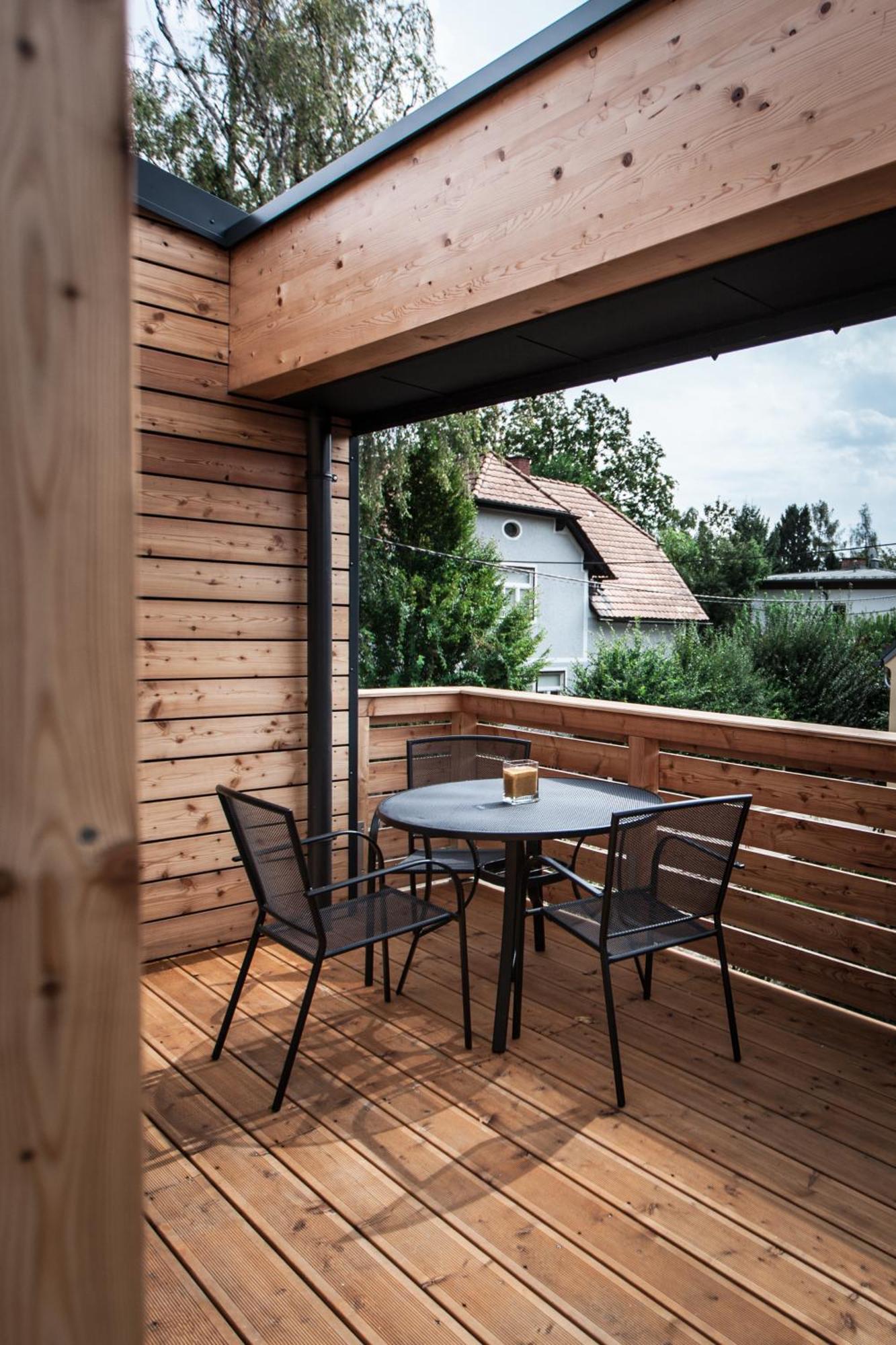 Studios + Štýrský Hradec Pokoj fotografie